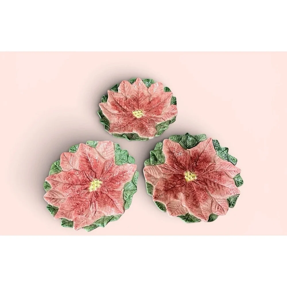 Fitz & Floyd Omnibus Poinsettia Christmas Plates Set Of 3‎ Vintage Japan 1980's